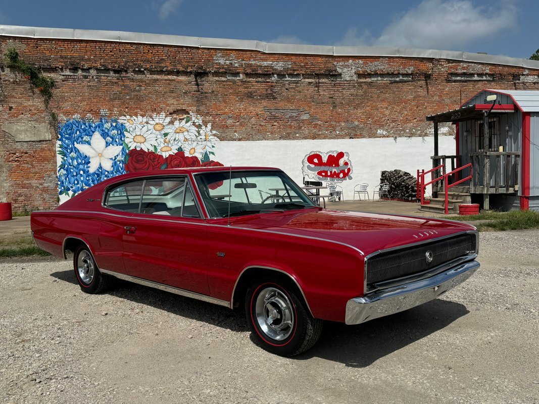 Dodge Charger 1966 --