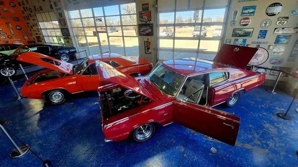 Dodge-Charger-1967-Red-WhiteBlack-2