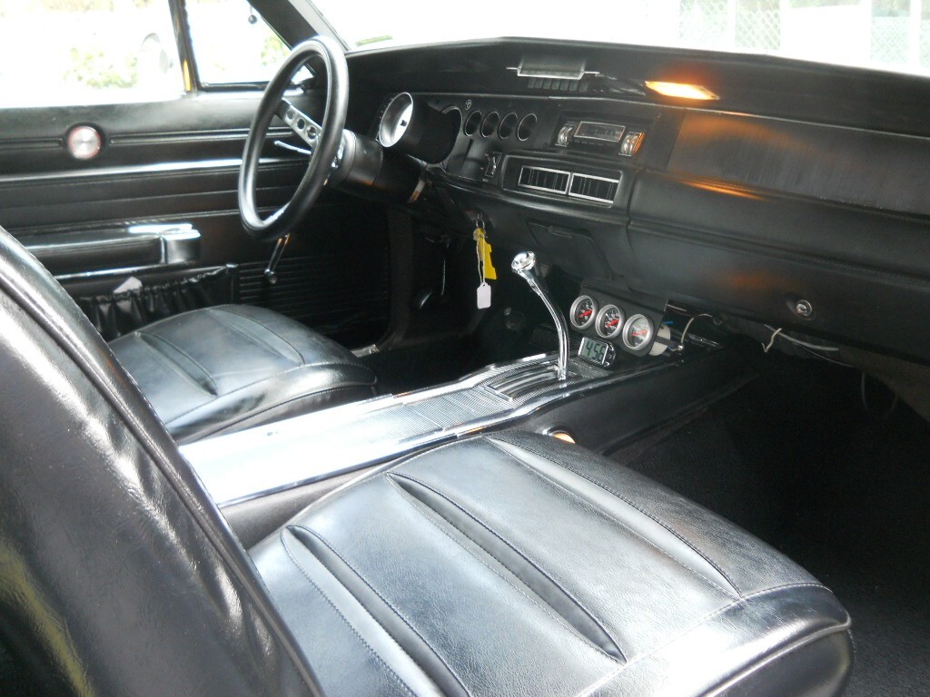 Dodge-Charger-1968-9