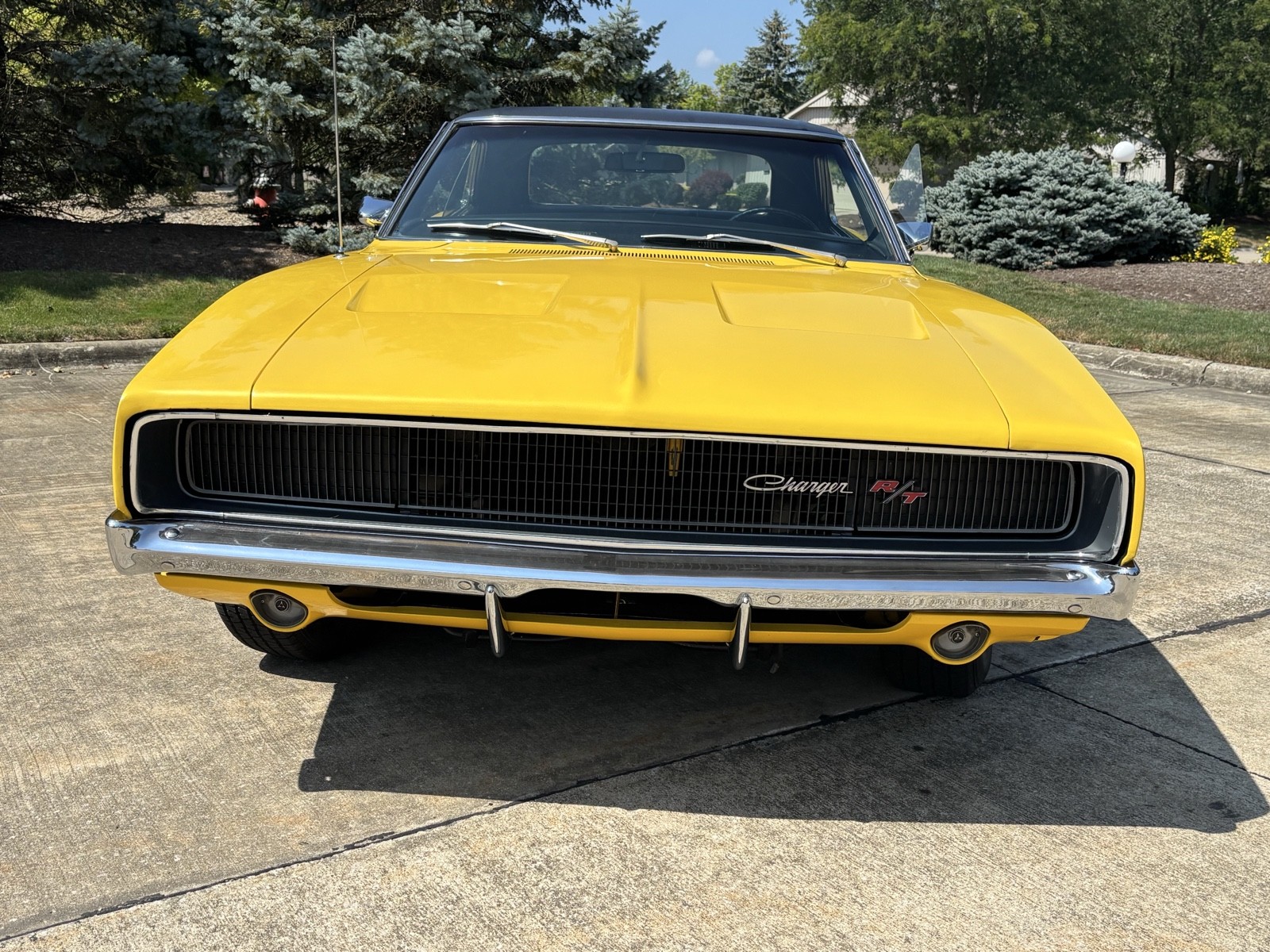 Dodge-Charger-1968-Coupe-2