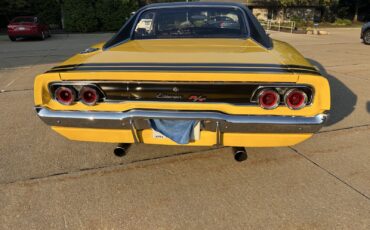 Dodge-Charger-1968-Coupe-3