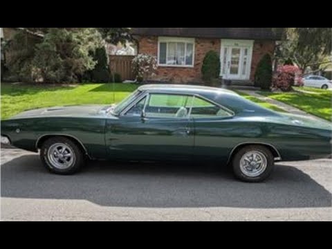 Dodge-Charger-1968-Dark-Green-White-3
