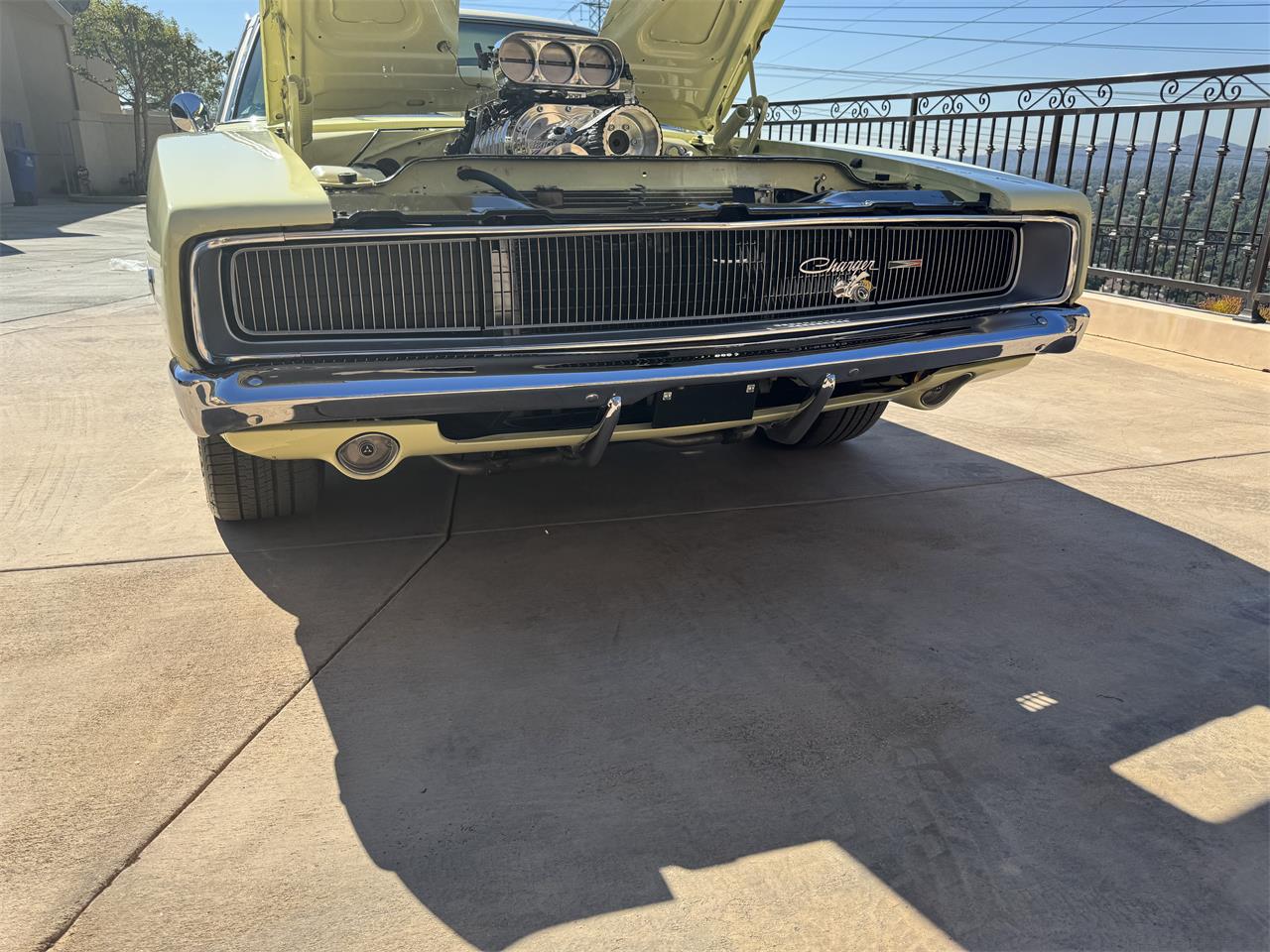 Dodge-Charger-1968-TAN-BLACK-6