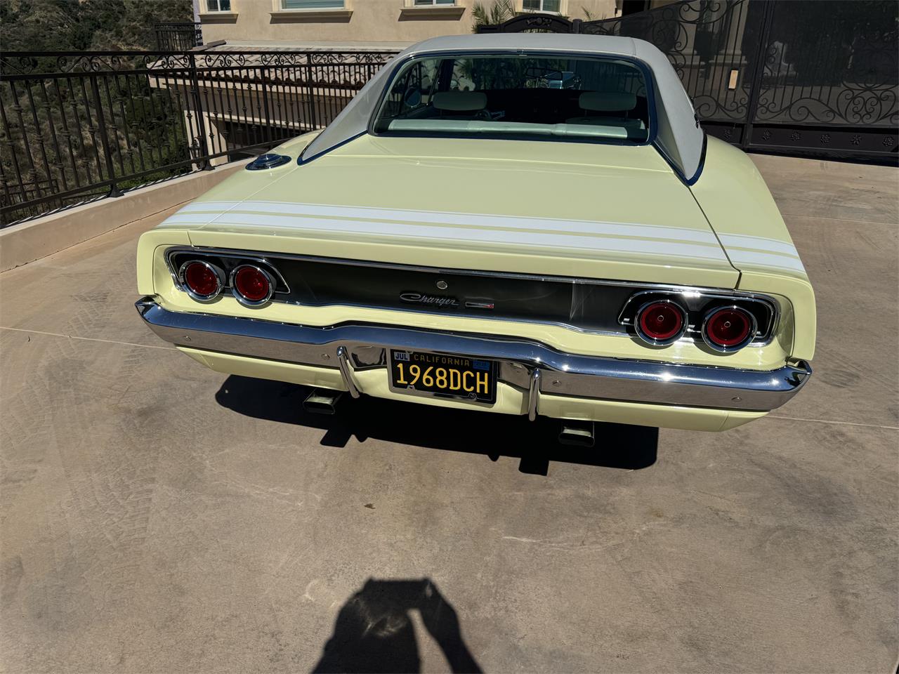 Dodge-Charger-1968-TAN-BLACK-9