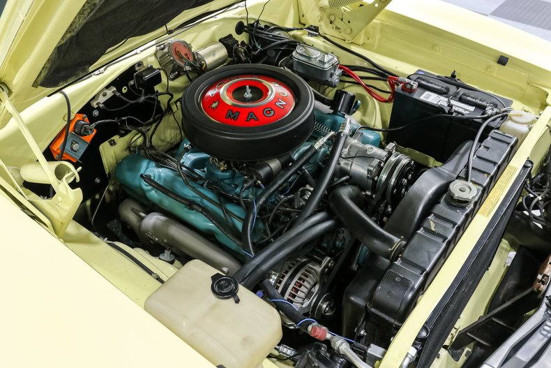 Dodge-Charger-1968-Yellow-BLACK-14