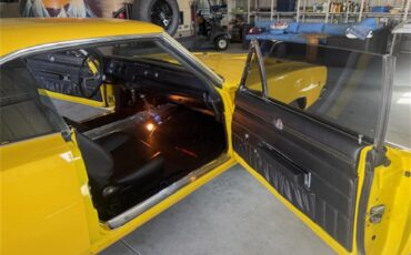 Dodge-Charger-1968-yellow-black-15