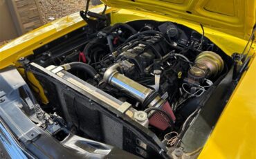 Dodge-Charger-1968-yellow-black