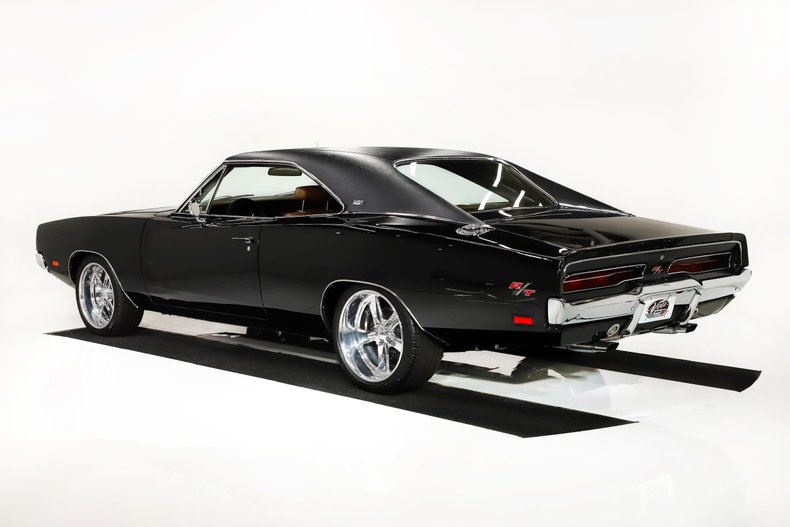 Dodge-Charger-1969-Black-Tan-12