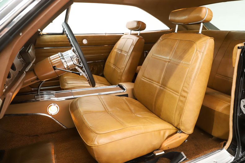 Dodge-Charger-1969-Black-Tan-17