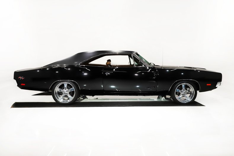Dodge-Charger-1969-Black-Tan-20