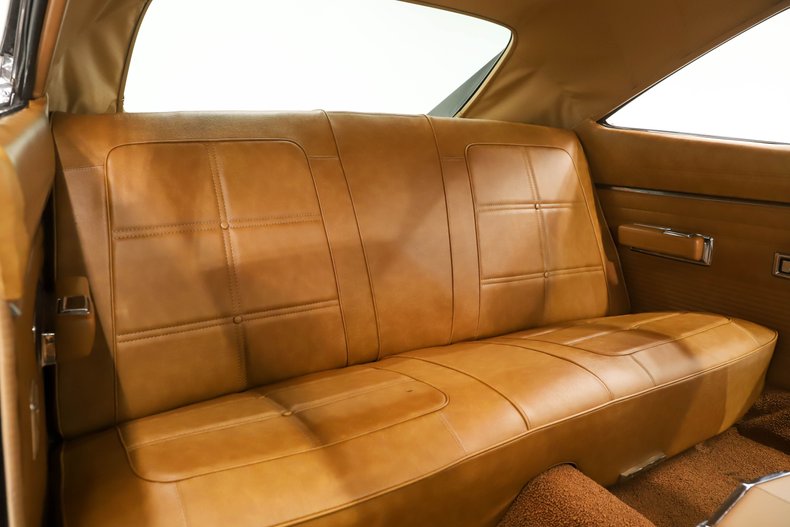 Dodge-Charger-1969-Black-Tan-40