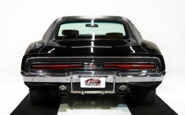 Dodge-Charger-1969-Black-Tan-45