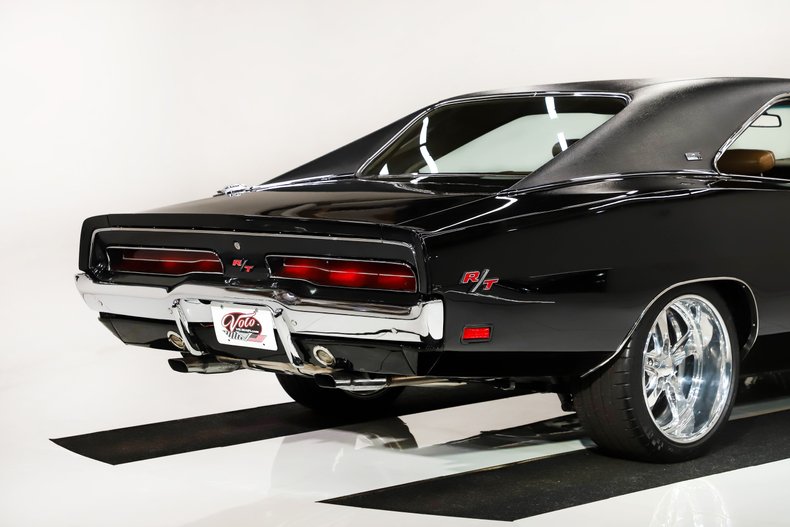 Dodge-Charger-1969-Black-Tan-8