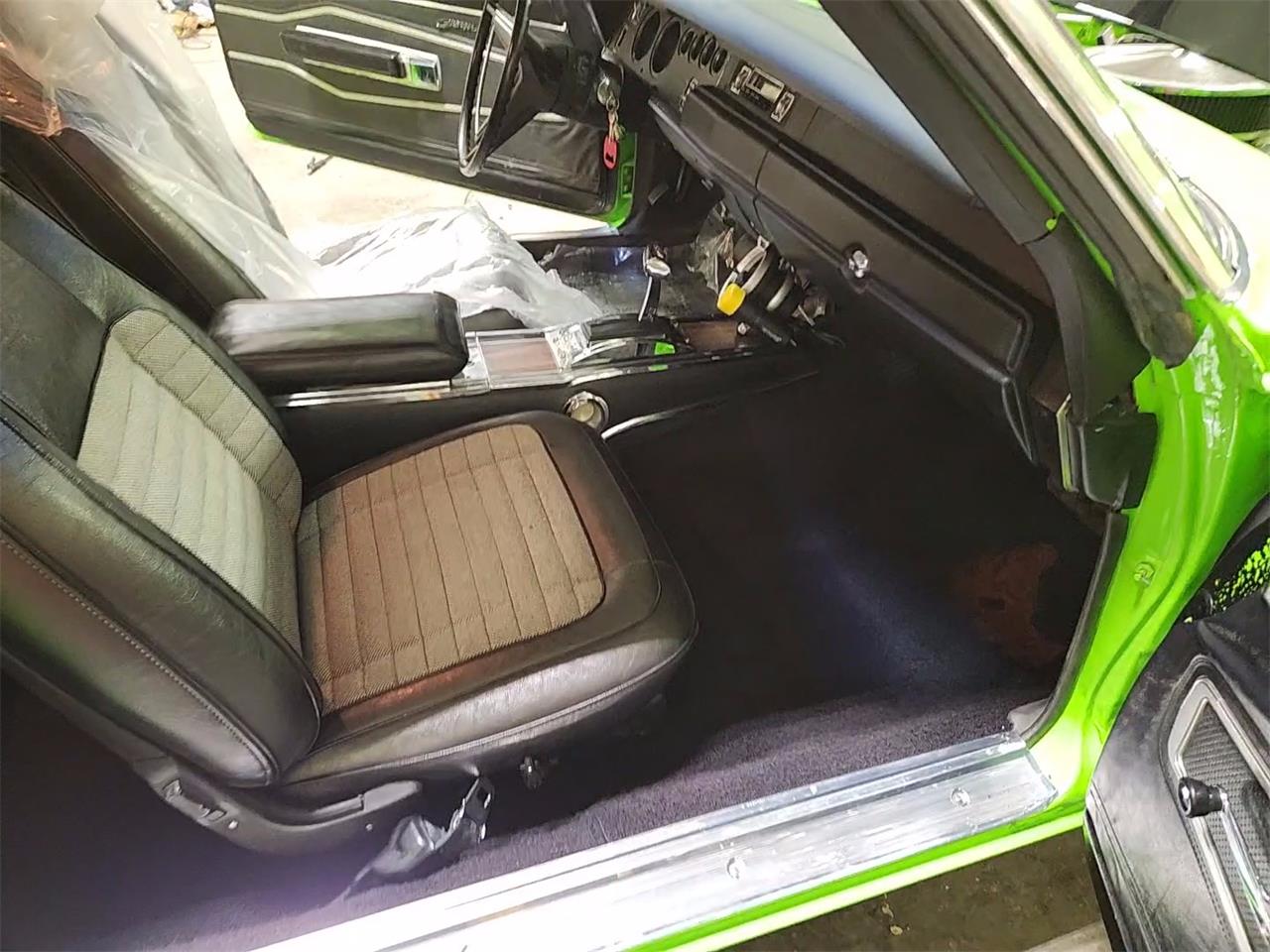 Dodge-Charger-1969-Green-black-and-grey-1
