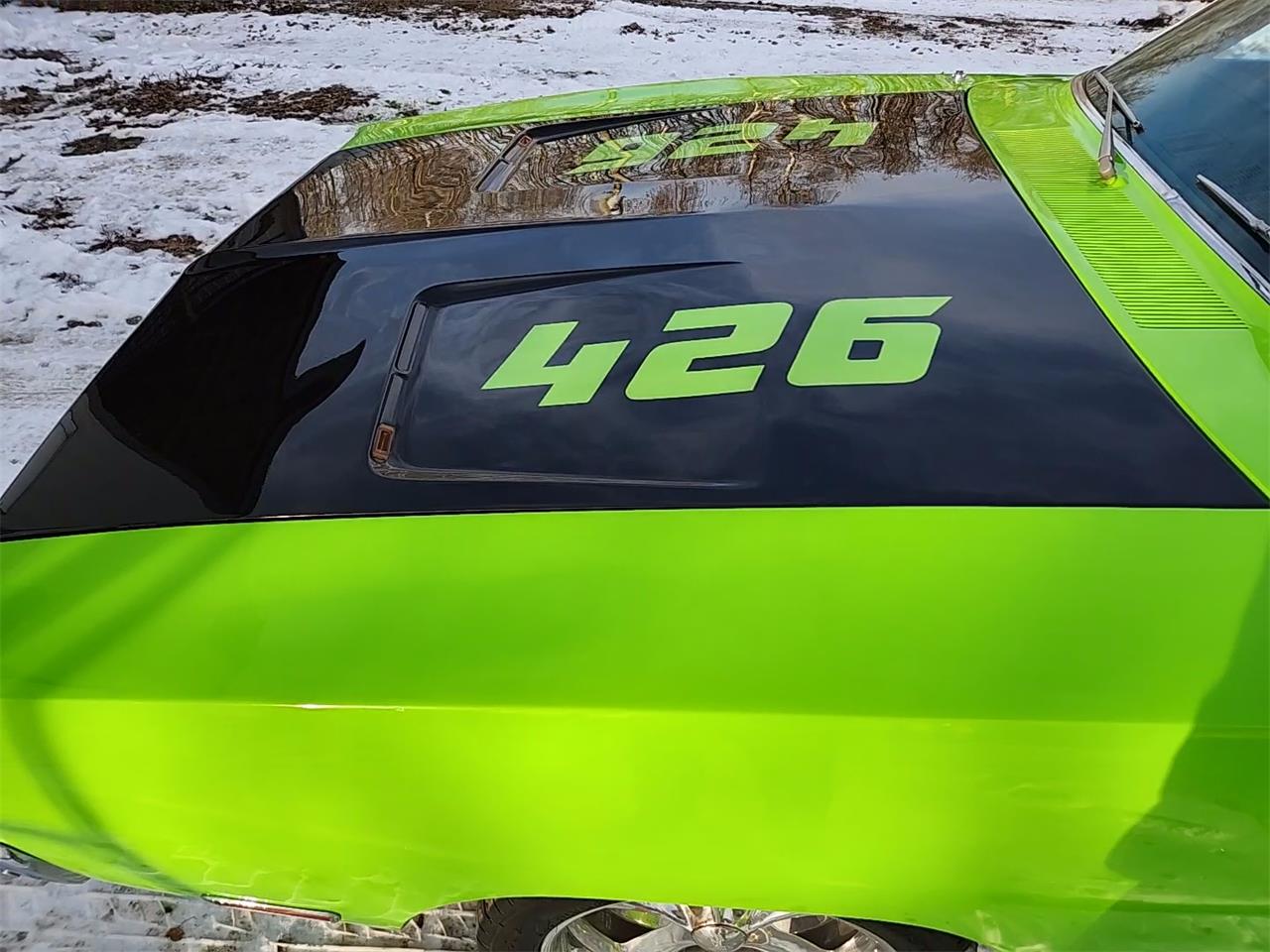 Dodge-Charger-1969-Green-black-and-grey-6