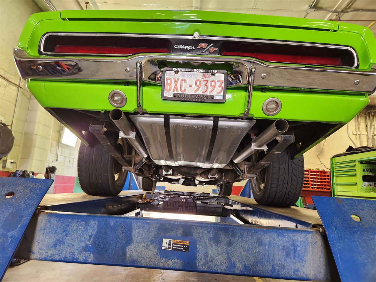Dodge-Charger-1969-Green-black-and-grey-7