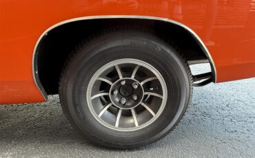 Dodge-Charger-1969-TNT-Express-Orange-Tan-11