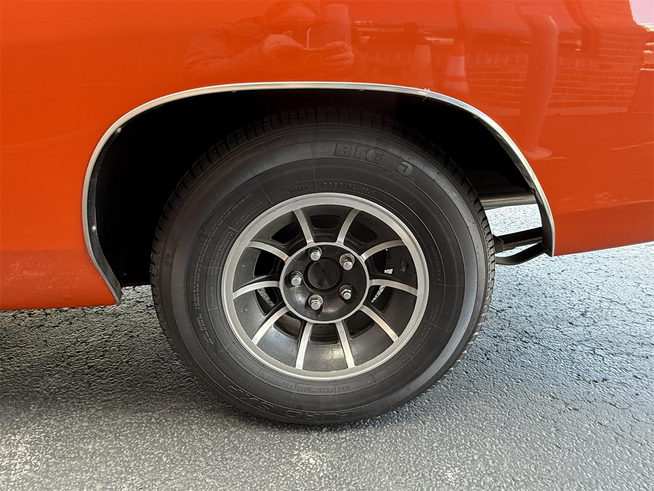 Dodge-Charger-1969-TNT-Express-Orange-Tan-11