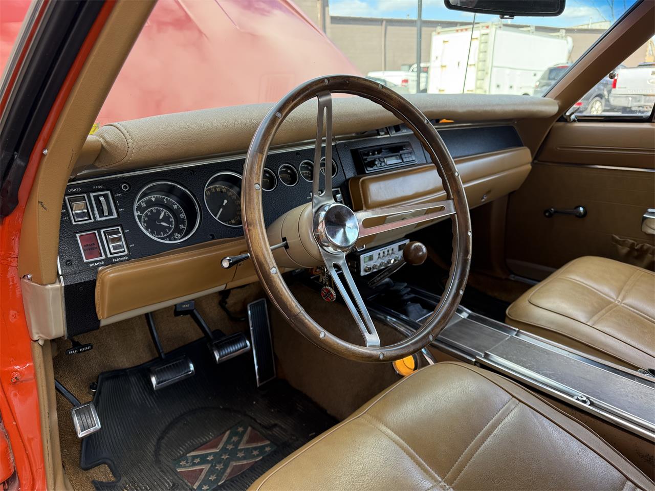 Dodge-Charger-1969-TNT-Express-Orange-Tan-34