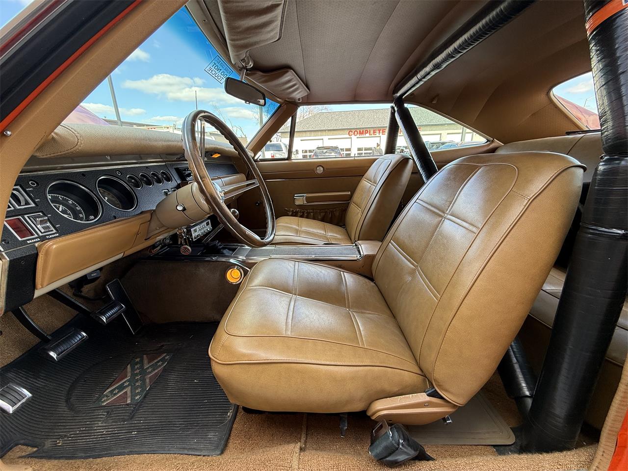Dodge-Charger-1969-TNT-Express-Orange-Tan-35