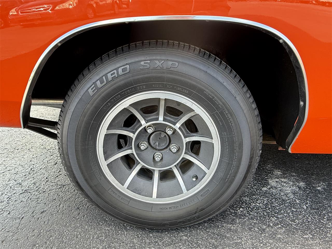 Dodge-Charger-1969-TNT-Express-Orange-Tan-58