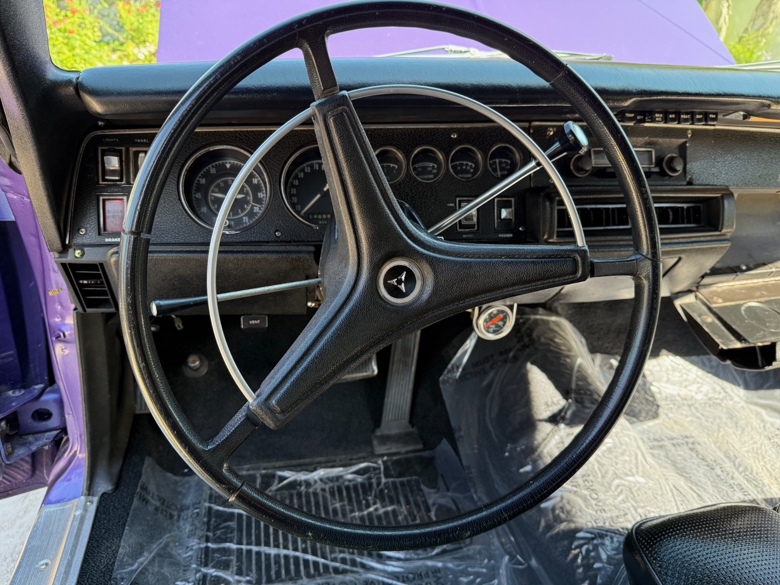Dodge-Charger-1970-21