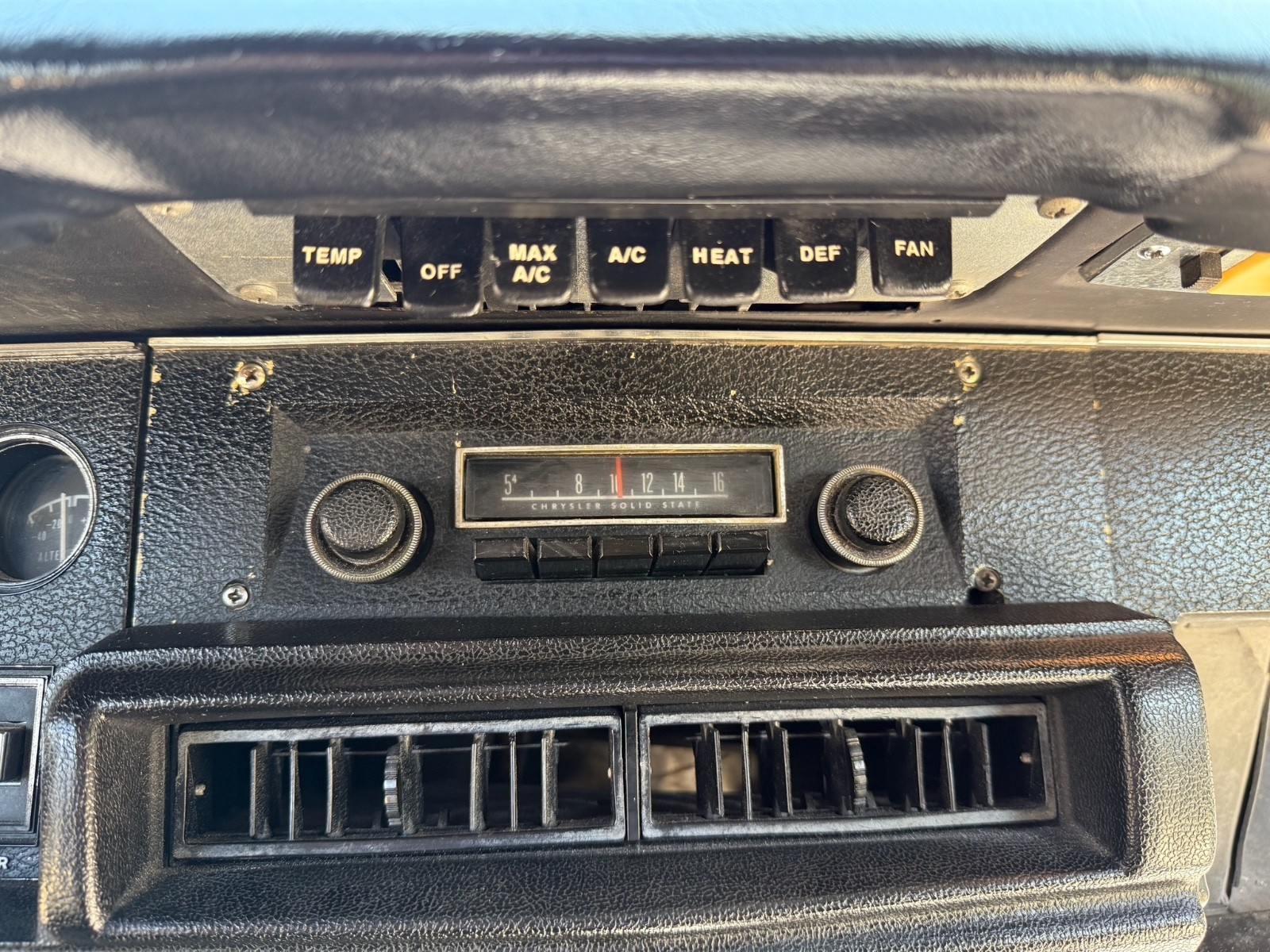 Dodge-Charger-1970-23