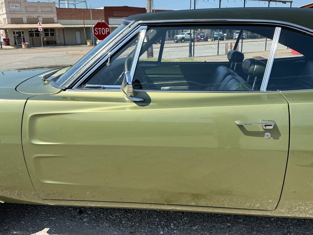 Dodge-Charger-1970-30