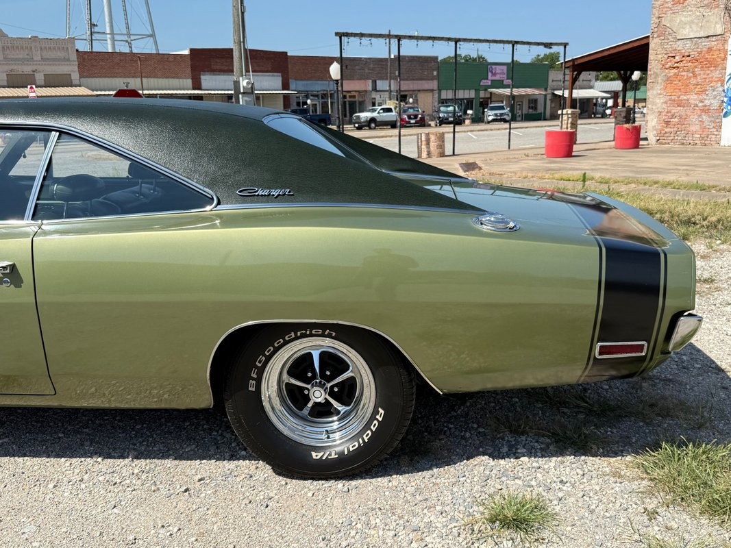 Dodge-Charger-1970-32