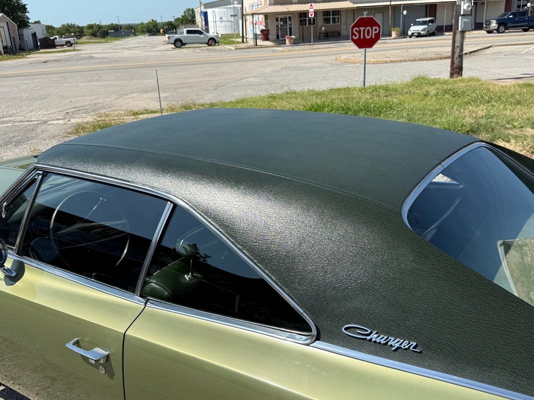 Dodge-Charger-1970-33