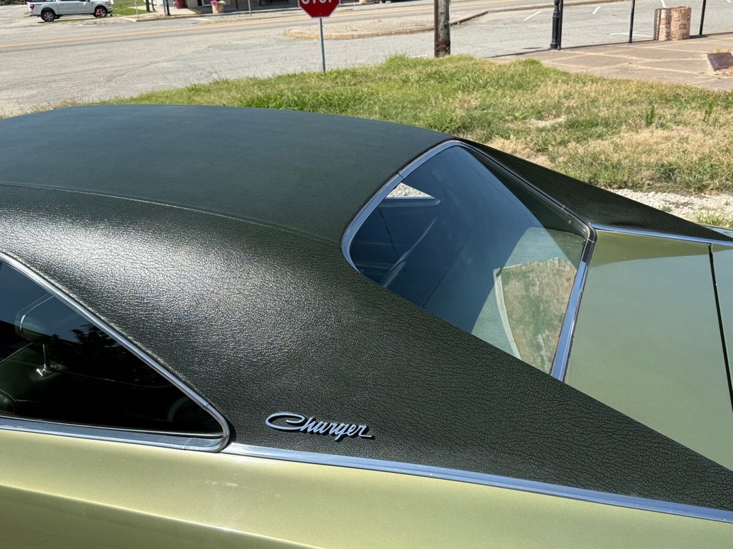 Dodge-Charger-1970-34