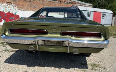 Dodge-Charger-1970-4