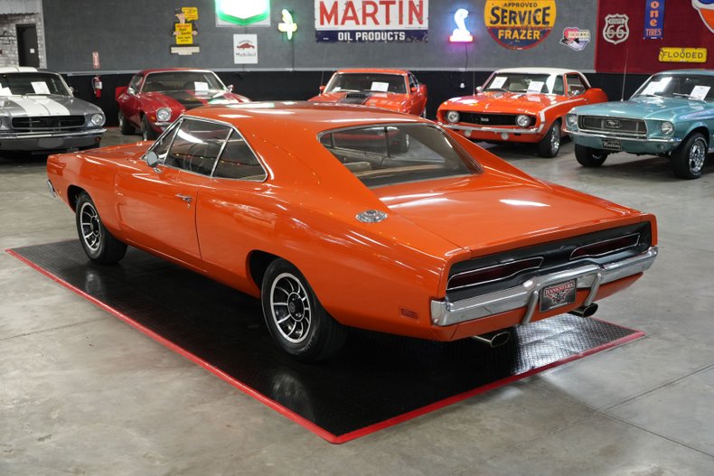 Dodge-Charger-1970-Orange-Tan-19