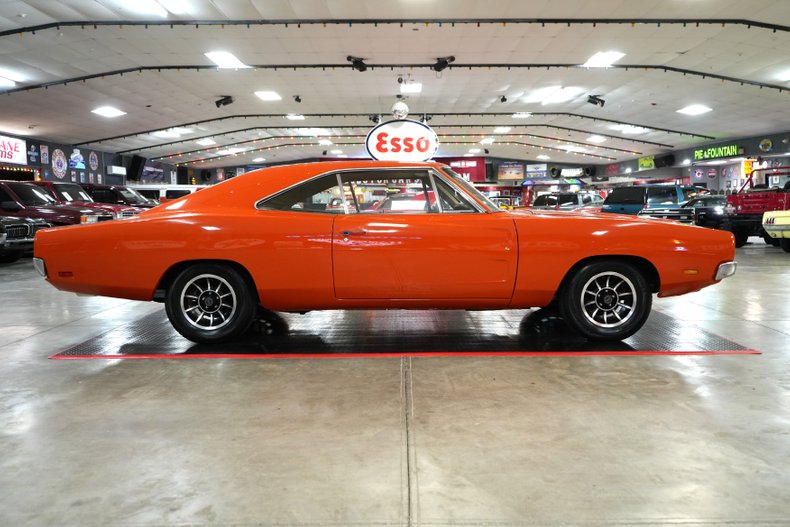 Dodge-Charger-1970-Orange-Tan-29
