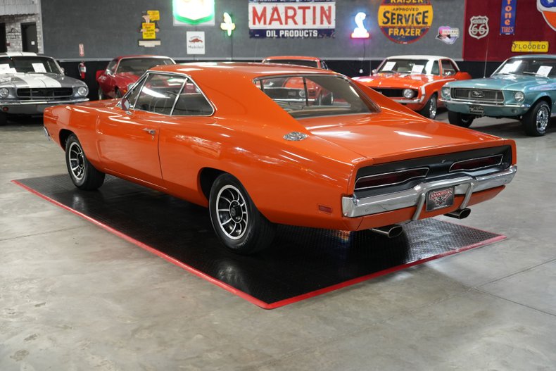 Dodge-Charger-1970-Orange-Tan-3