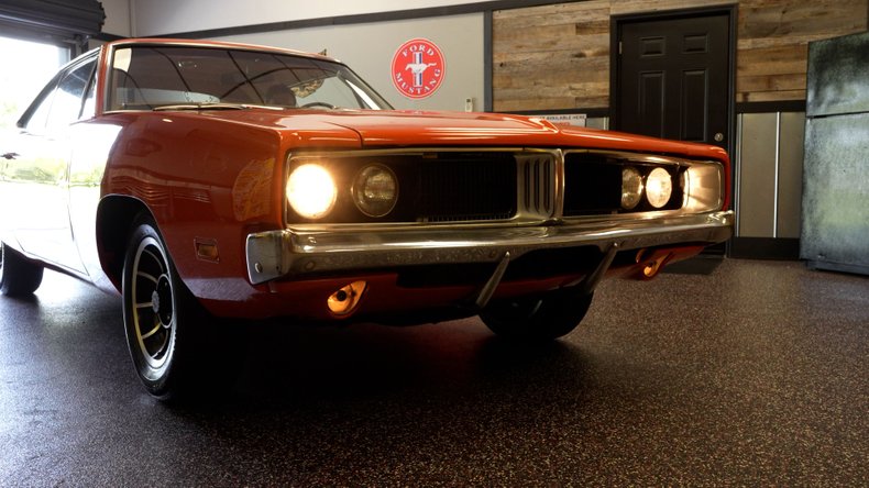 Dodge-Charger-1970-Orange-Tan-38