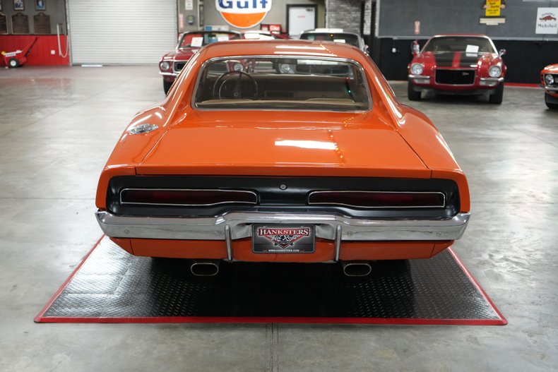 Dodge-Charger-1970-Orange-Tan-4