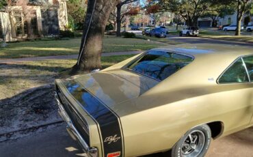Dodge-Charger-rt-1969-Gold-Green-18