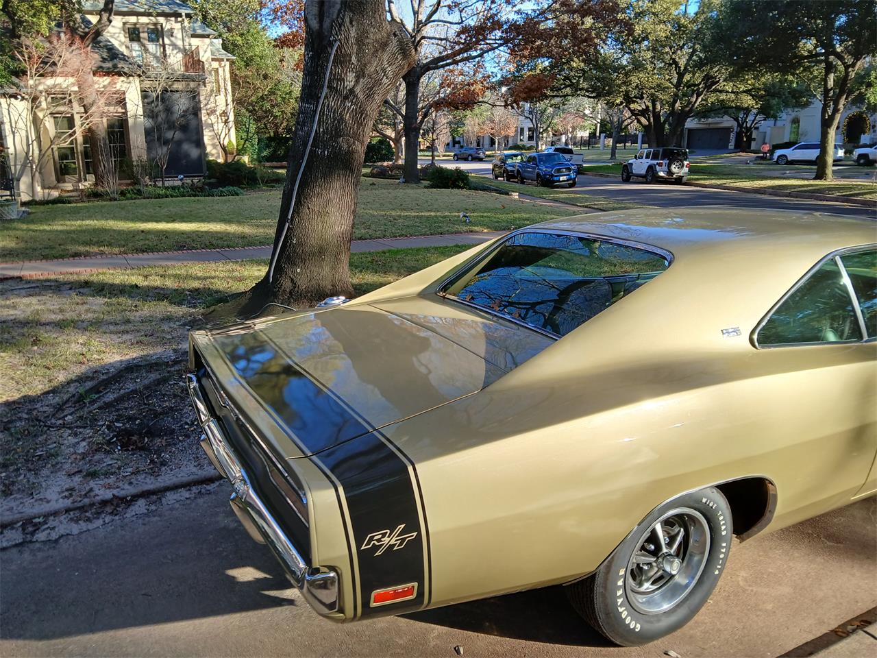 Dodge-Charger-rt-1969-Gold-Green-18