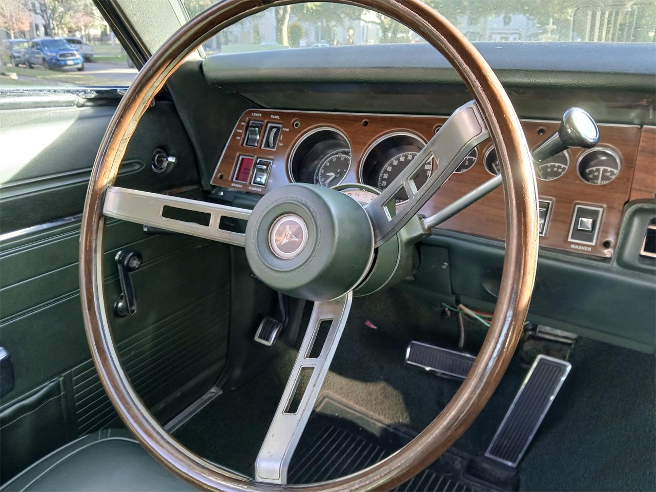 Dodge-Charger-rt-1969-Gold-Green-26
