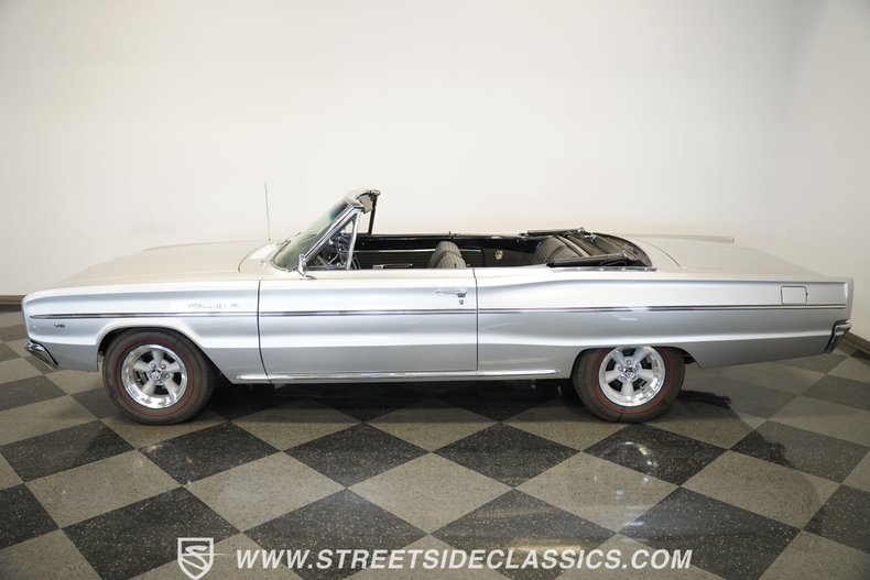 Dodge-Coronet-1966-Silver-mist-poly-Black-40