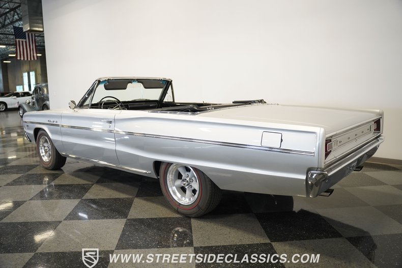 Dodge-Coronet-1966-Silver-mist-poly-Black-9