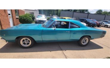 Dodge-Coronet-1968-Medium-Turquoise-Black-1