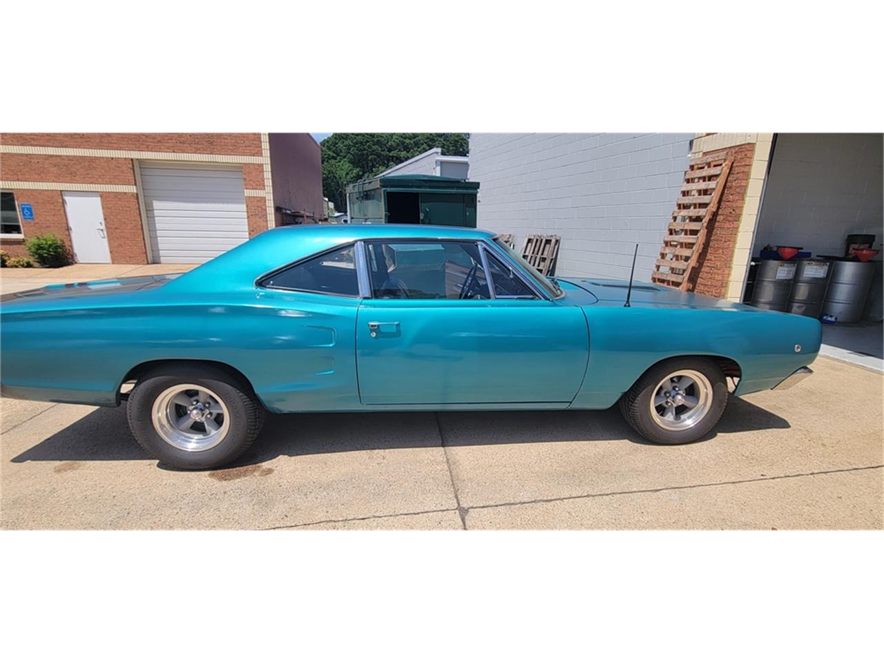 Dodge-Coronet-1968-Medium-Turquoise-Black-9