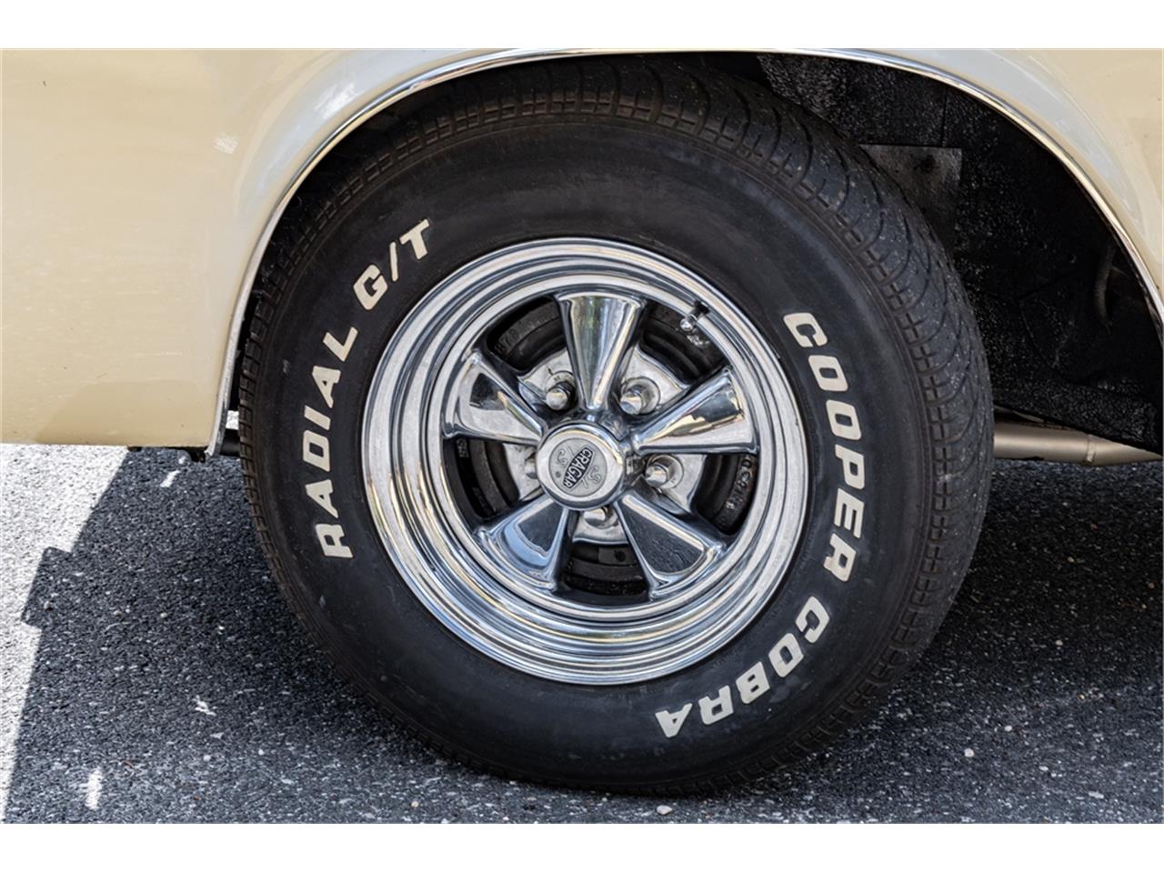 Dodge-Coronet-500-1965-Light-yellow-White-14