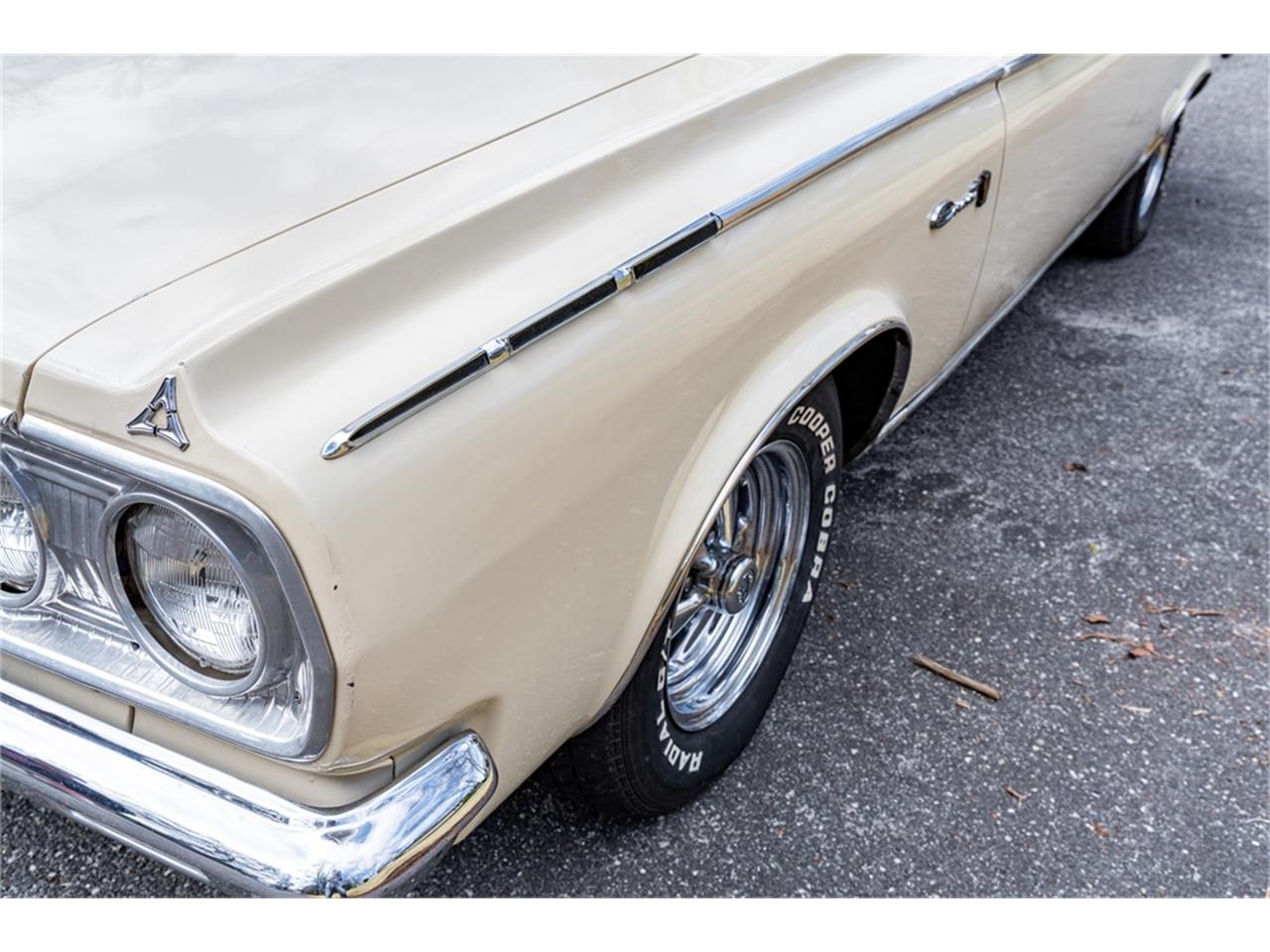 Dodge-Coronet-500-1965-Light-yellow-White-26