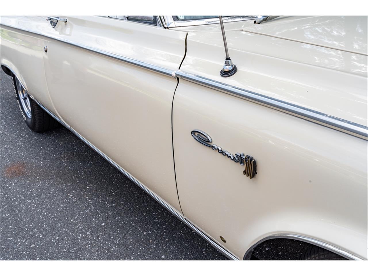 Dodge-Coronet-500-1965-Light-yellow-White-28