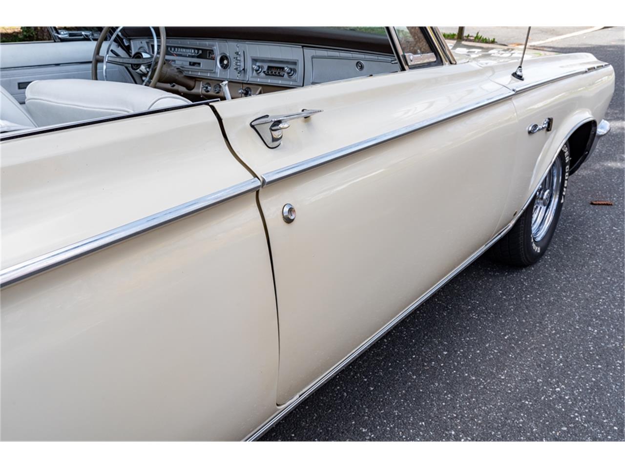 Dodge-Coronet-500-1965-Light-yellow-White-30
