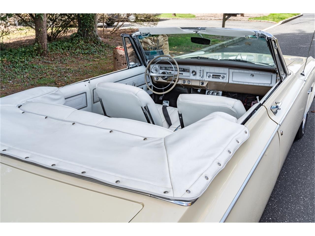 Dodge-Coronet-500-1965-Light-yellow-White-47