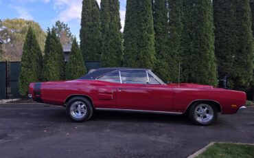 Dodge-Coronet-rt-1969-RedBlack-Vinyl-Roof-White-13